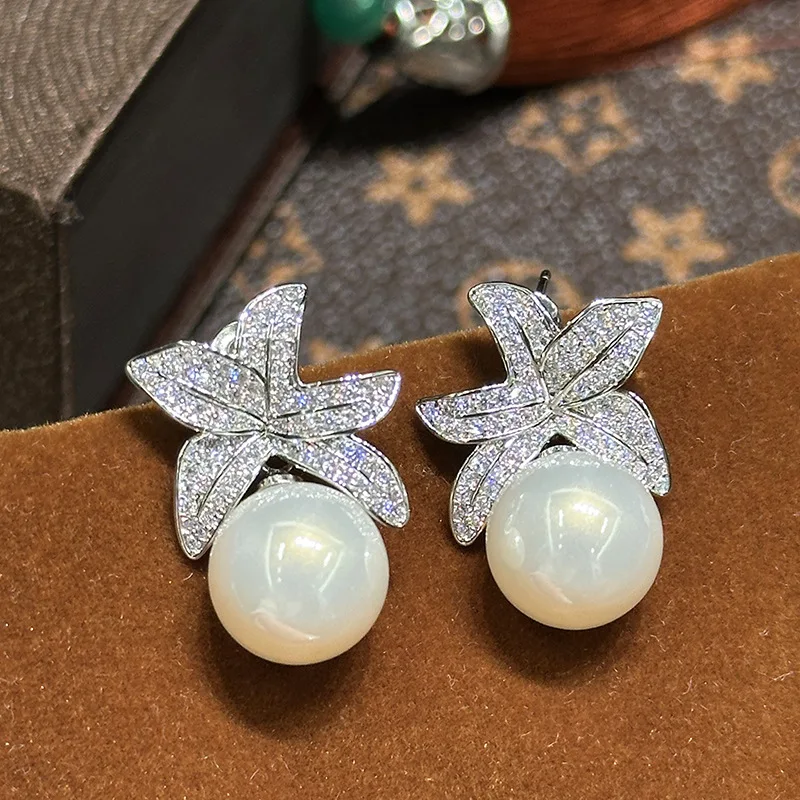 

Silver Flower Leaf Shaped Earrings with Sparkling CZ Zircon Round White Pearl Elegant Fashion Jewelry Party Wedding Accessories