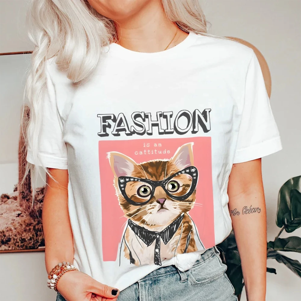

Y2k Graphic Tee, Fashion Is an Attitude with Stylish Cat Print, Kpop Style,Chic & Confident, Soft Fabric for Trendy Casual Looks