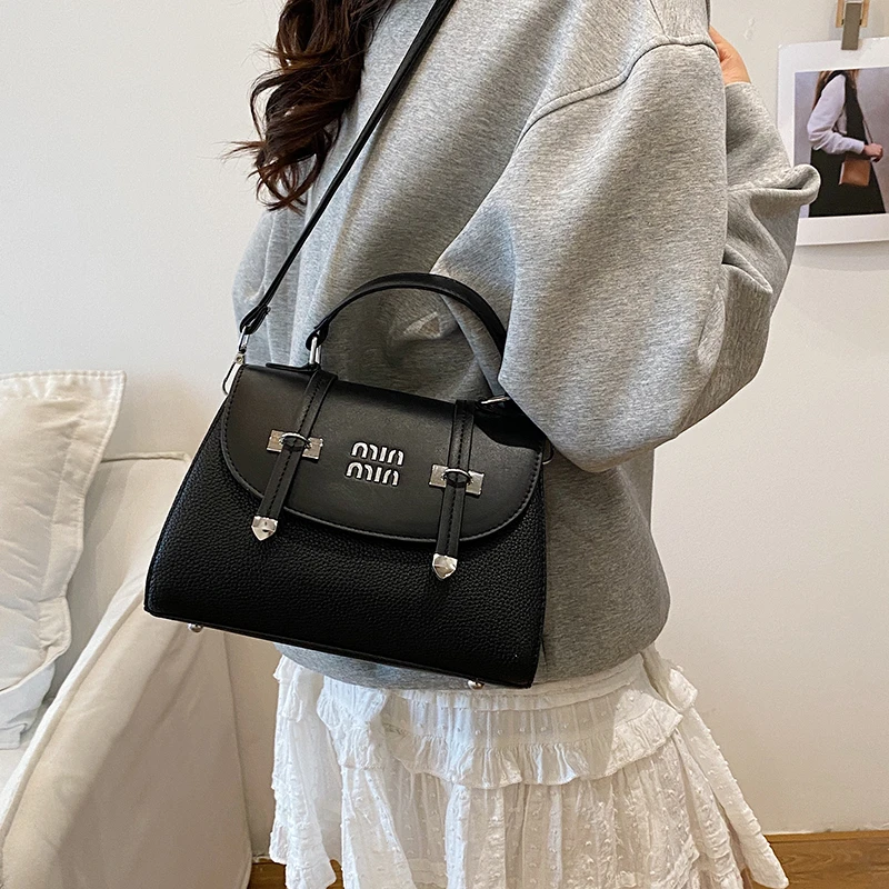 

High Quality Women's Chain Strap Crossbody Bag Fashionable And Trendy Handbag Elegant Design Shoulder Bag