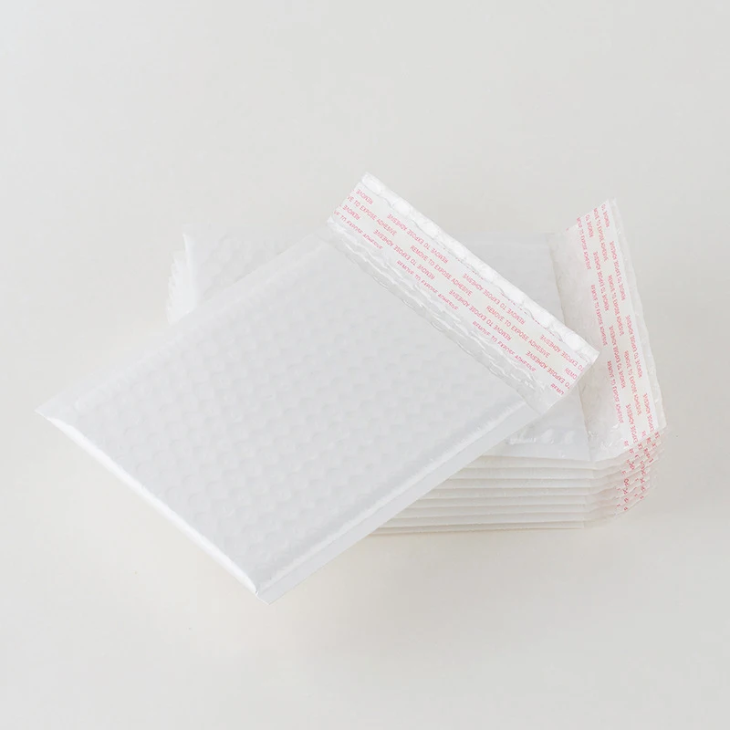 50 Stks/partij Witte Envelop Tassen Zelf Seal Mailers Gevoerde Verzending Pakketten Shockproof Waterdichte Bubble Mailing Zak