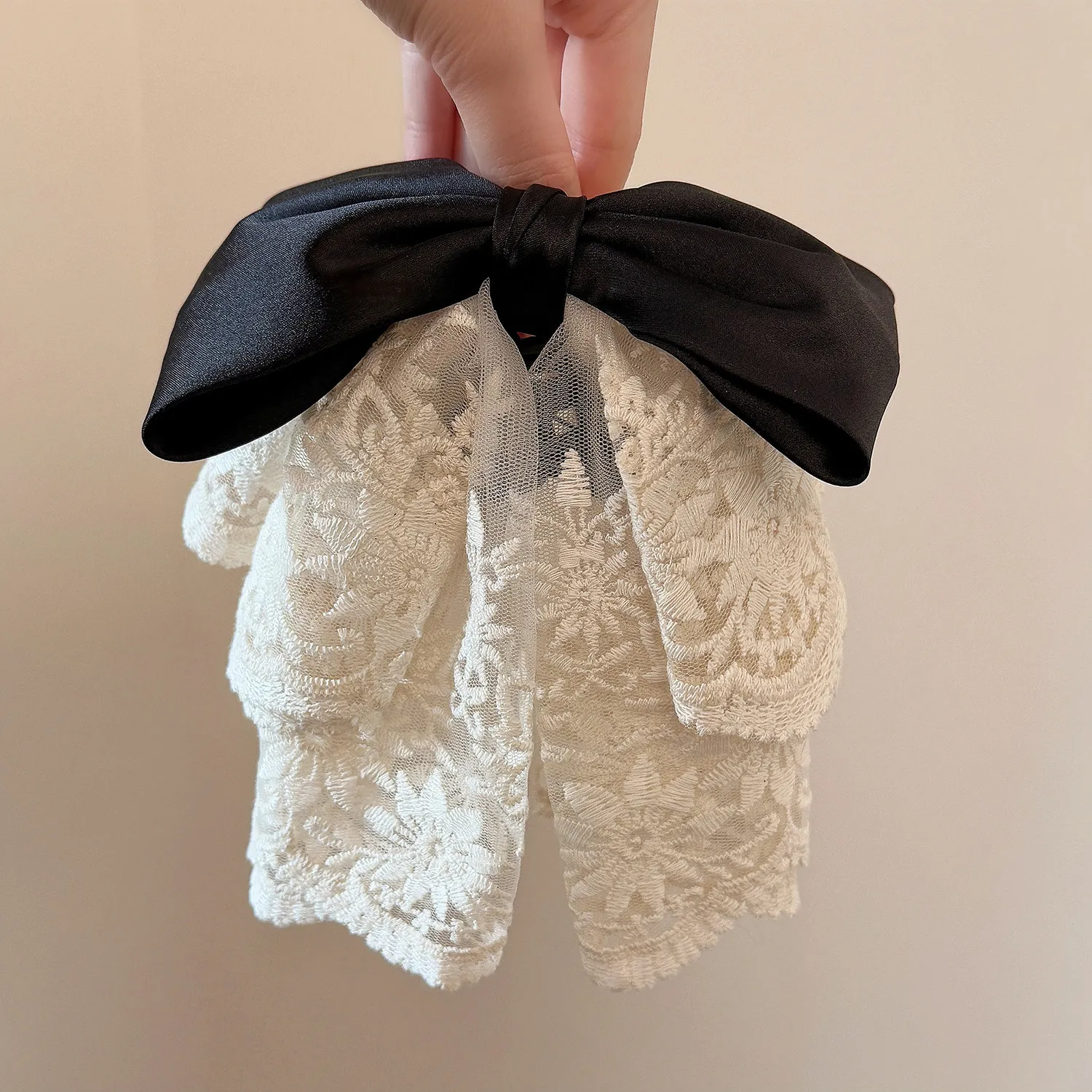 Women's Large Bow Lace Ribbon Hairpin, Black and Off-White Satin Texture, Floral Embroidery, Lace Long Ribbon Hair Accessory, Elegant and Romantic French Retro Style, Half-Tied Ponytail Hairstyle Decoration, Large Bow Hairpin for Adult Women, Suitable for Daily Commuting, Dating, Parties, Weddings, Banquets, Photo Shoots, Dresses, Sweaters, Shirts, with Delicate Hair Styling Accessories, Gentle and Elegant, Light and Flowing, Layered Design, Fashionable and Versatile Hairpin