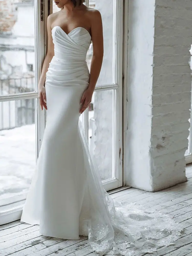 Simple Elegant Mermaid Wedding Dress Strapless Sweetheart Ruched Satin Country Bridal Gown Lace Appliques Vestido de novie