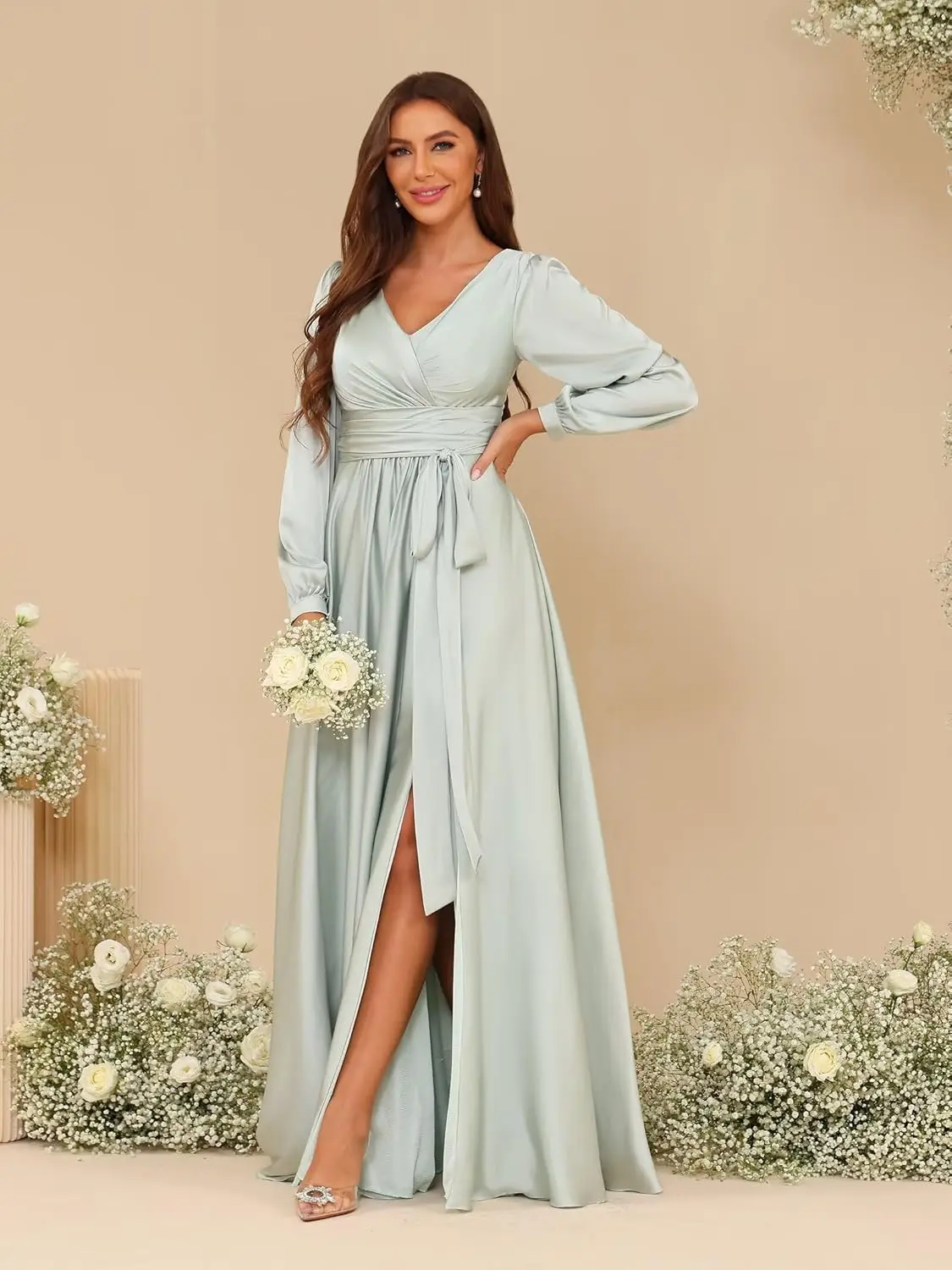 فساتين وصيفة الشرف بأكمام طويلة للنساء 2025 رقبة V A Line فساتين رسمية من الساتان ثوب مسائي مع شق فساتين سهرة