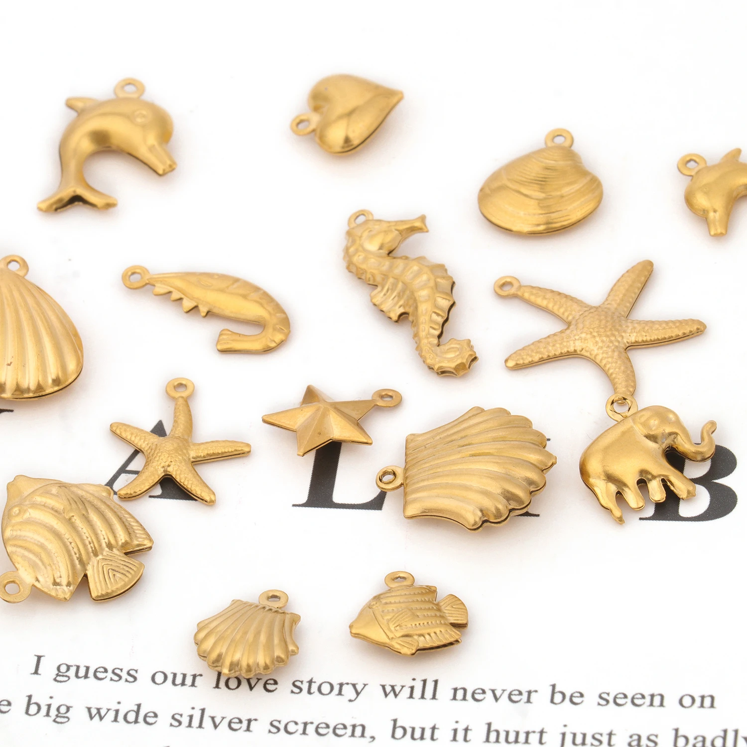 Stainless Steel Gold Color Scallop Fish Starfish Seahorse Shape Pendant Fashion Jewelry Making DIY Bracelets Earrings Accessory