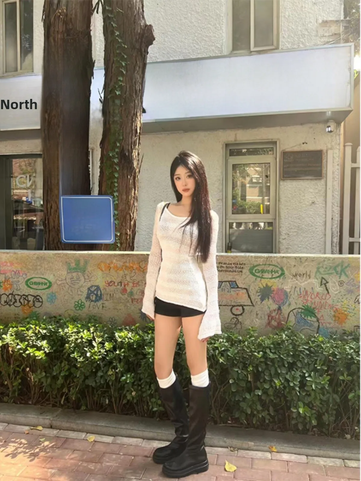 

Белая ажурная солнцезащитная блузка с длинными рукавами, приталенная, летняя, с тонкой талией, рукавами-колокол, для женщин, в стиле Hot Girl