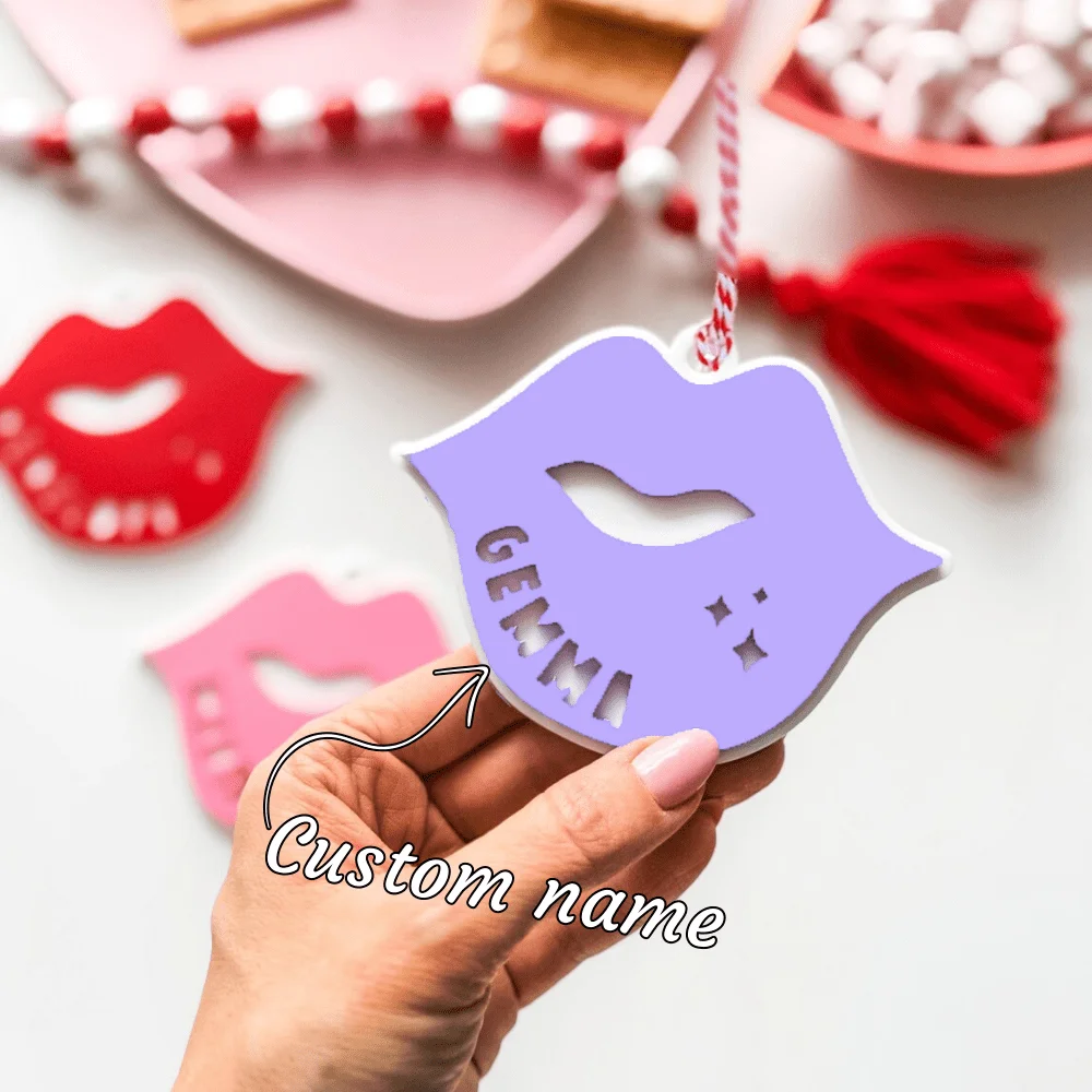 Custom Kiss Name Hanging Ornament Cut Personalized Acrylic Name Tags Anniversary Gifts Home Decoration Customized Name Ornaments
