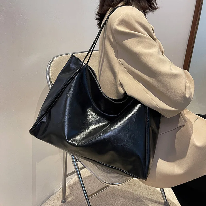 Women Tote Bag Fashion Underarm Pouch Large Capacity Soft Pu Leather Shoulder Bag Retro Crossbody Bag Casual Portable Bucket Bag