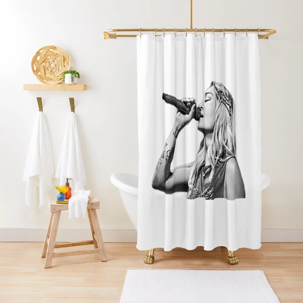 

Girl sing song Shower Curtain Waterproof Shower Accessories For Shower And Services Bath Curtain