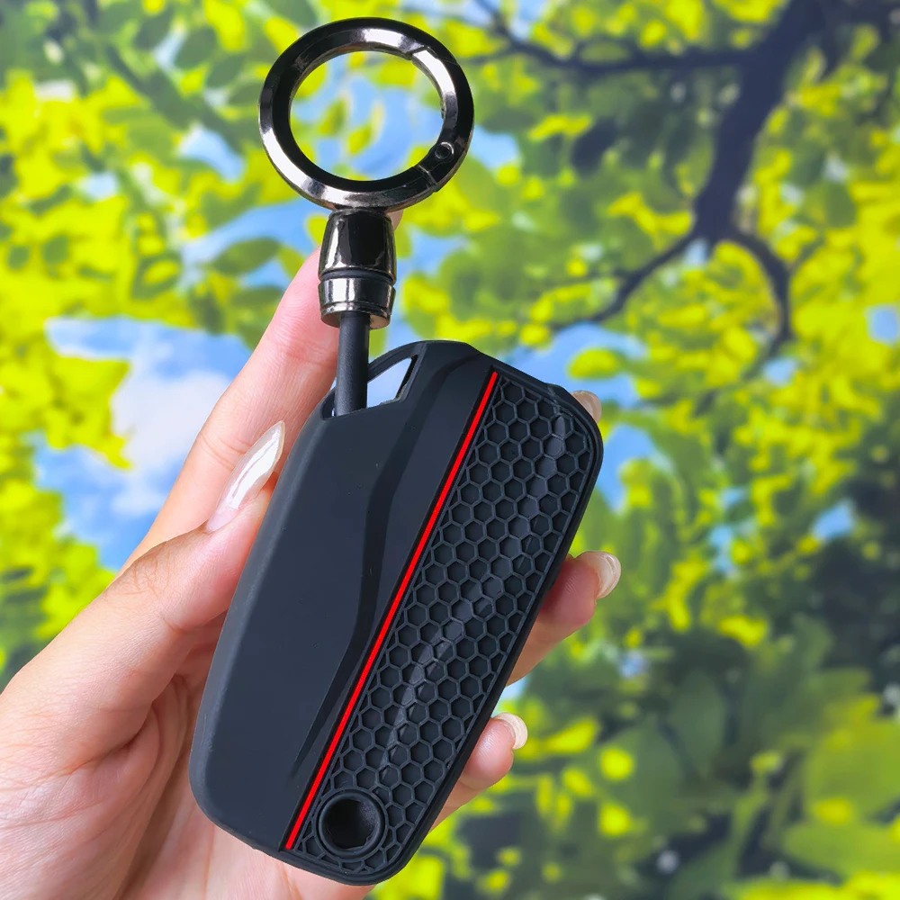Silicone Electronic Key Fob Case With Key Chain For DUCATI Multistrada V2 V2S V4 V4S 1260S 950S Honeycomb Motorcycle Key Shell