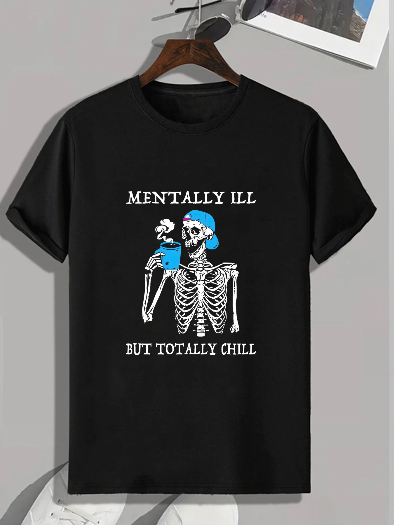 

MENTALLY ILL BUT TOTALLY CHILL Creative Skeleton Print, Men's Casual Round Neck Short Sleeve Outdoor T-shirt