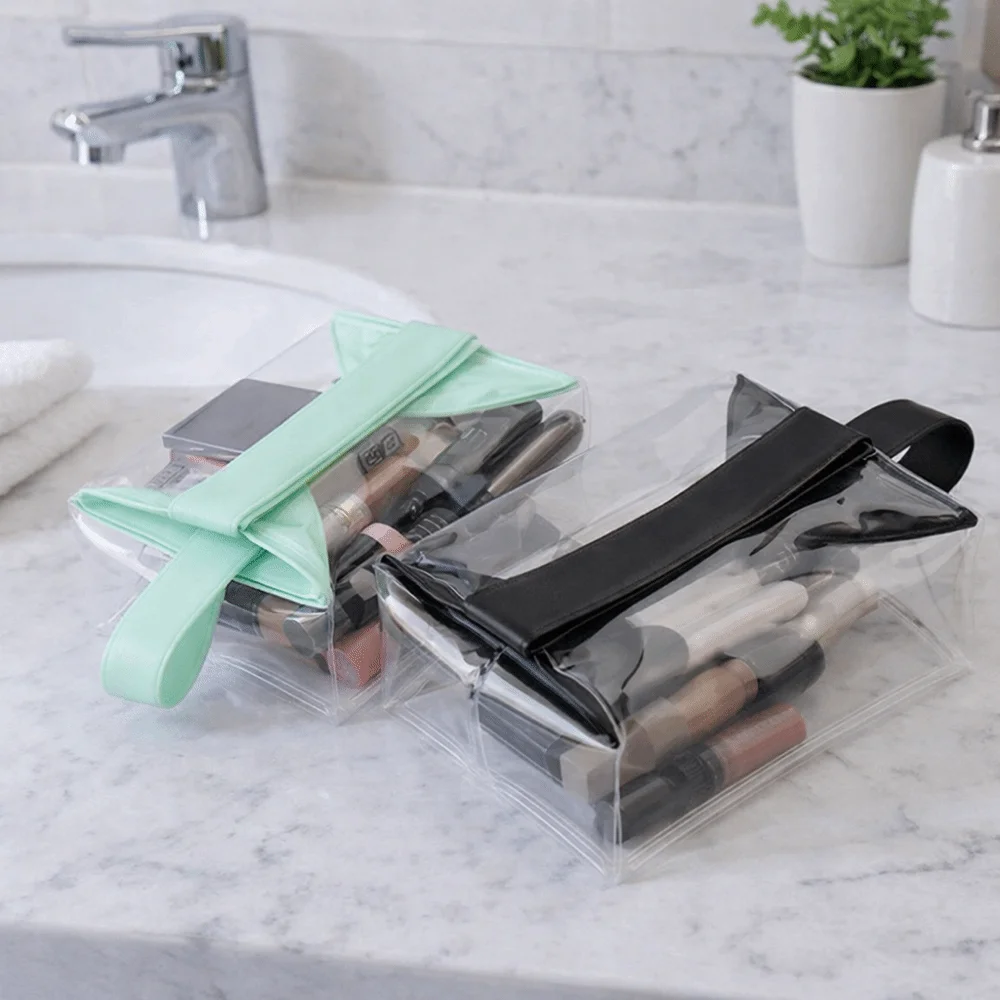 Magnetic Closure Clear Toiletry Bags Large Capacity Leak-Proof PVC Makeup Bag PVC Material Transparent Design Cosmetic Pouch