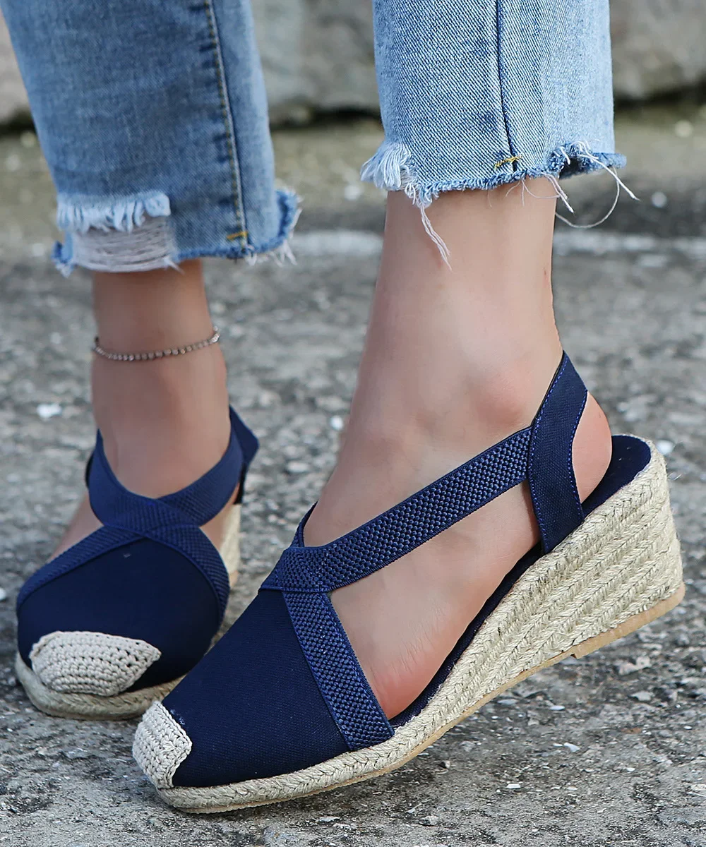 2024 New Summer Leisure Retro Baotou Straw Wedged Sandals Cross with Thick Sole High Heel Muffin Fisherman Shoes Women\'s Shoes