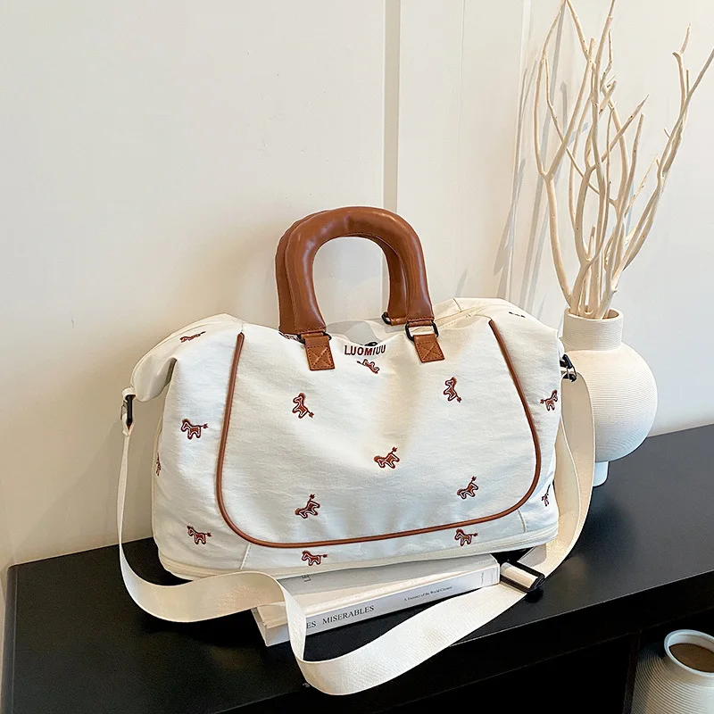 Cute Women's Gym Bag, Expandable, Large-Capacity Travel Bag with Separate Compartments for Dry and Wet Items