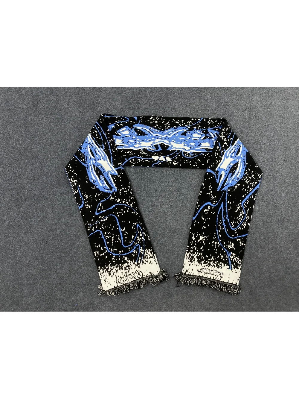 novo-cachecol-y2k-cyber-para-outono-e-inverno-com-estampa-de-grafite-e-franjas-unissex-quente-estilo-urbano-tendencia-ins