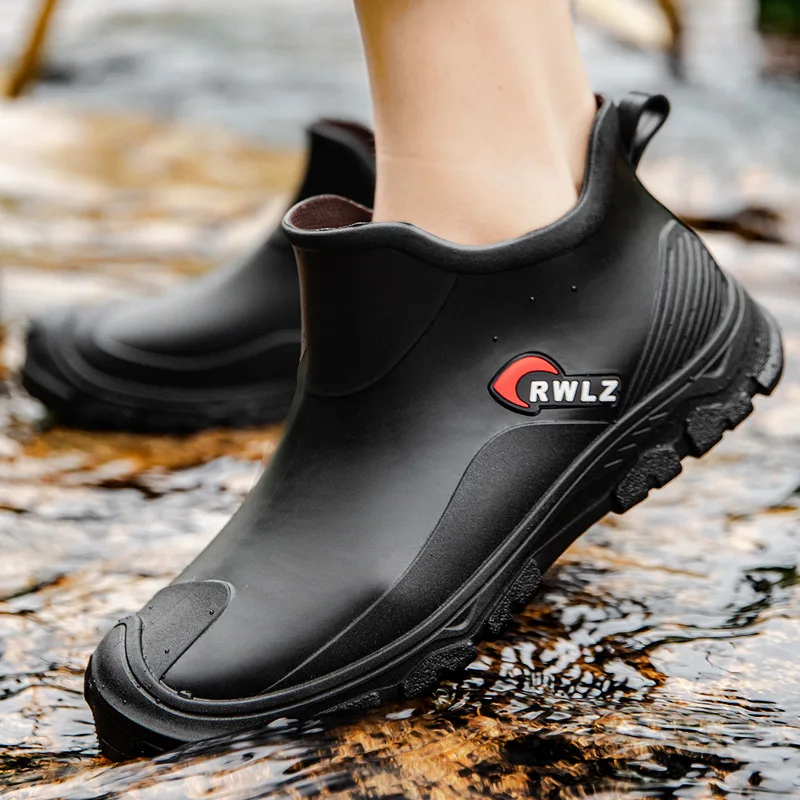 New Man PVC Rain Boots Trend Men Rain Boots Platform Outdoor Fishing Shoes Slip on Warm Waterproof Work Men Booties Soild Shoes