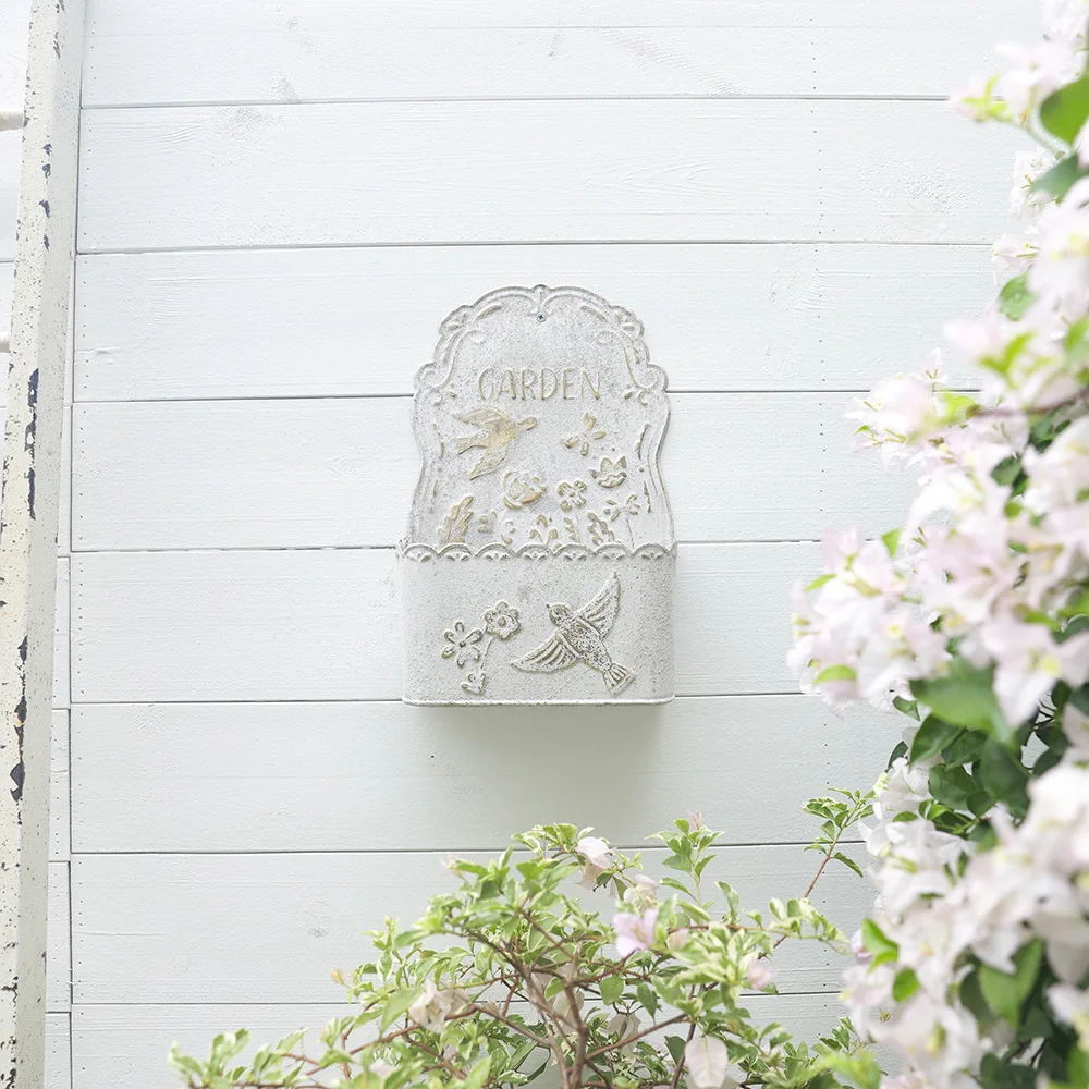 Factory Direct Compatible with wrought iron three-dimensional relief wall hanging flower pot outdoor courtyard garden decoration