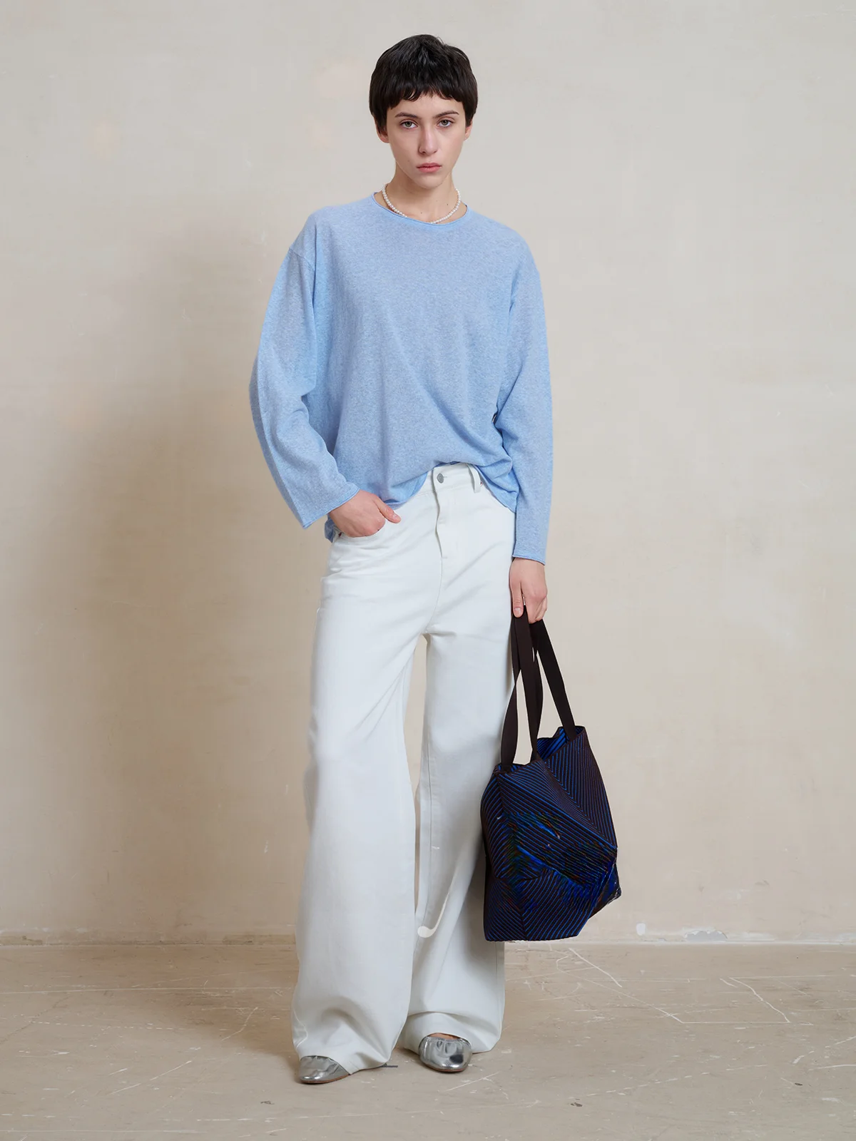 

WITTY Minimalist Straight Leg Jeans Women's Versatile Slimming Long Pants Spring Season Cotton Stretch Natural Waist
