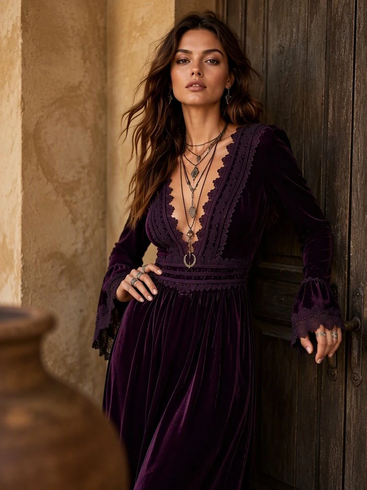 Damen Samt-Abendkleid mit Spitzenbesatz, Vintage-Stil, Tiefer V-Ausschnitt, Glockenärmel, Hohe Taille, Figurbetontes Cocktail-Party-Club-Maxikleid