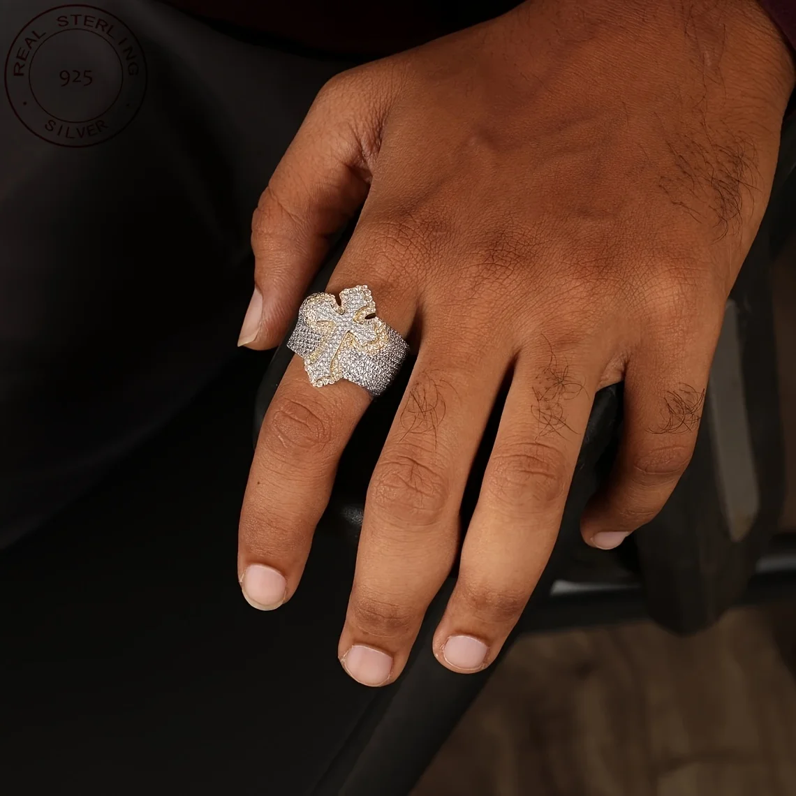 แหวนเงินแท้ 925 ลายกากบาทแบบ Iced Out สไตล์ฮิปฮอป รุ่นใหม่ล่าสุดปี 2025 สำหรับผู้ชาย ดีไซน์เรโทรสองสี เครื่องประดับคุณภาพ