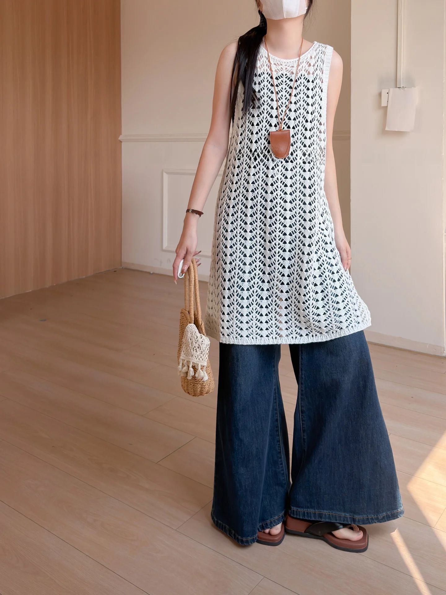 

Корейский вязаный жилет с вырезами, длинный, с круглым вырезом, свободного кроя, стройнящий дизайн, повседневный, удобный женский топ