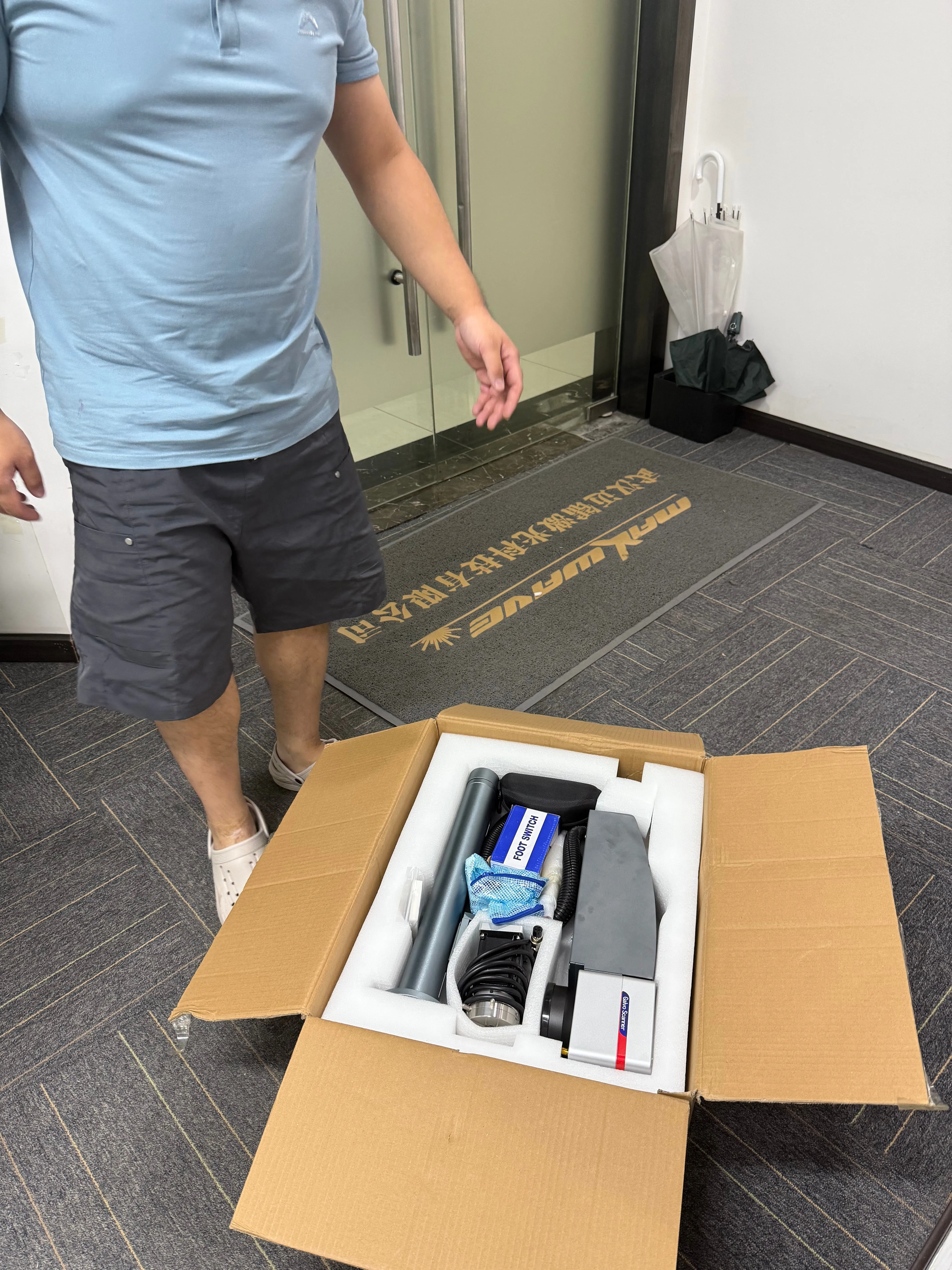 

Мини-волоконный лазерный гравировальный компьютер 30 Вт JPT M7 для глубокой и цветной маркировки на металле, 110x110 мм, лазерный гравировальный станок с поддержкой USB