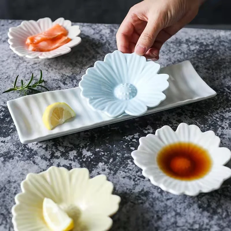 Ceramic Plate Dinner Tray Sauce Dish Dessert Plate Christmas Dishes Mini Flower Plate Food Tray Relish Vajillas Platos 1set/4pcs