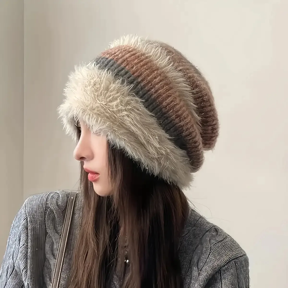 A new autumn and winter silver-threaded wool-blend lazy-style elastic hat with ears, foldable brimless, fashionable Japanese por