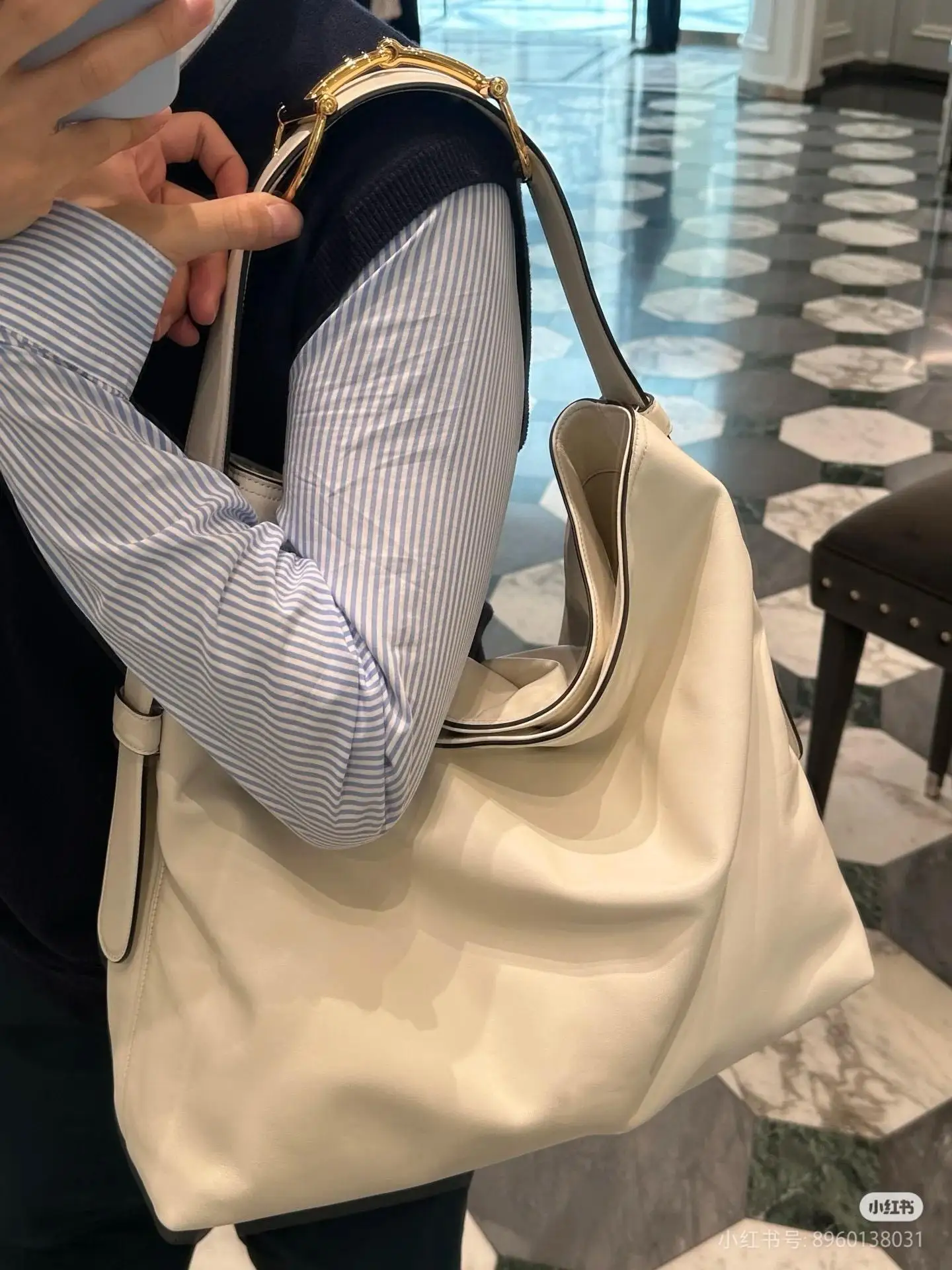 

Импортная кожаная большая сумка премиум-класса 2025 года — универсальная пригородная сумка через плечо, повседневная и шикарная сумка через плечо