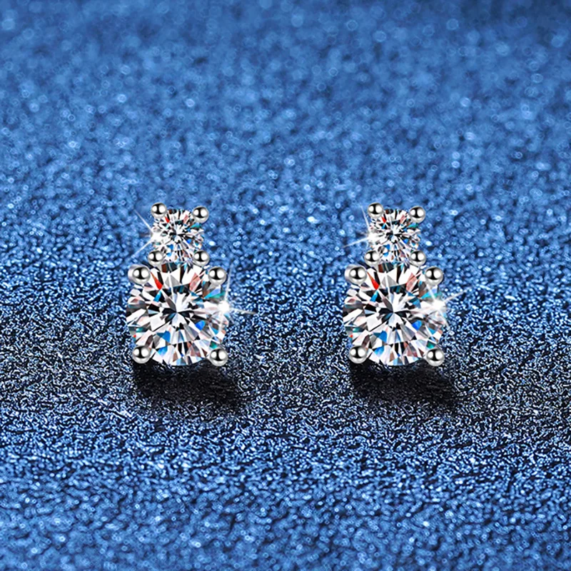 JECIRCON Hot Selling S925 Sterling Silver Earrings for Women Simple 4-Claw Moissanite D Color 0.5 Carat Fashion Versatile Studs