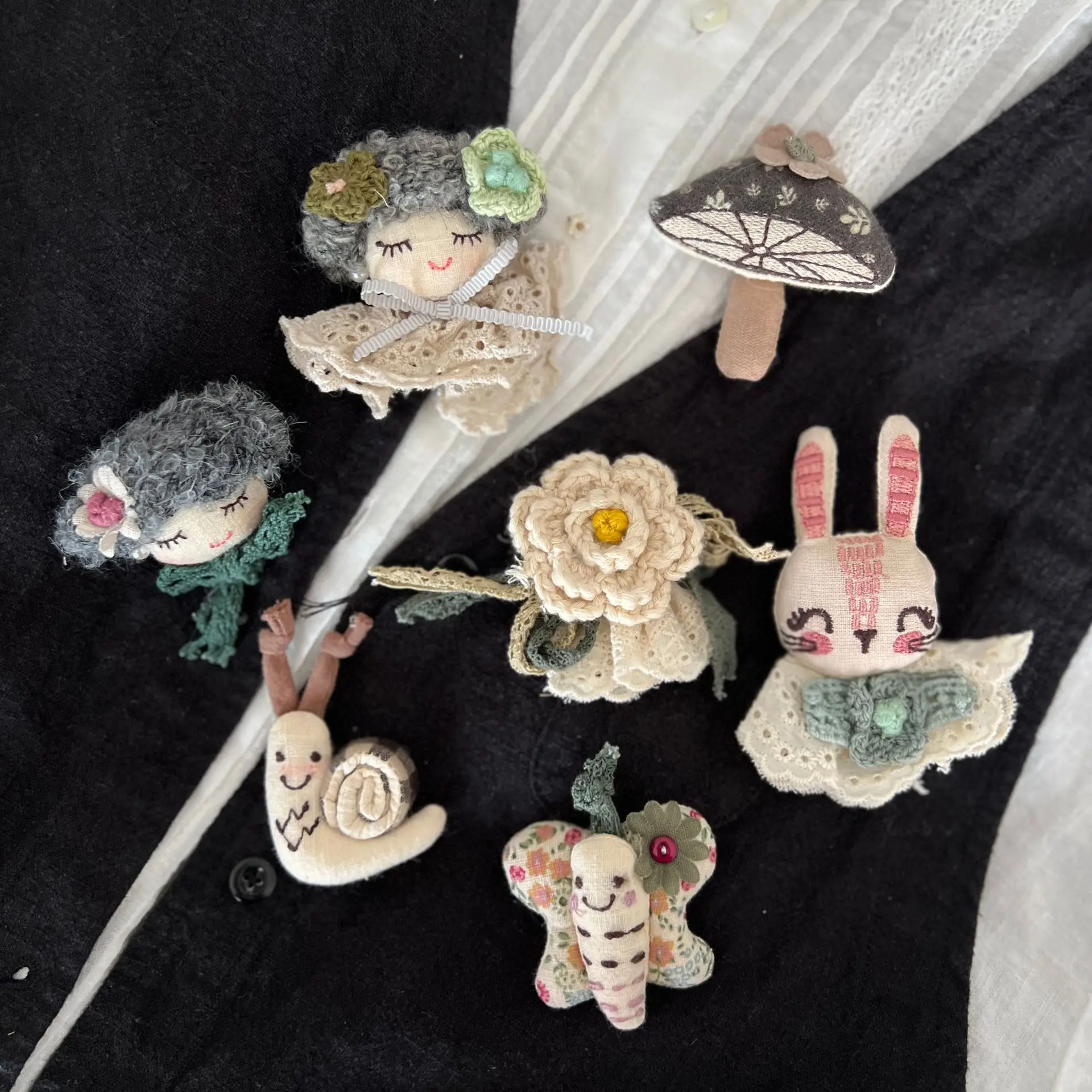 Korean Japanese Animal Brooch 1PCS New for Women Girl Small Animal Shoe Sock Bag DIY Clothing Accessory Decor Durable Kit