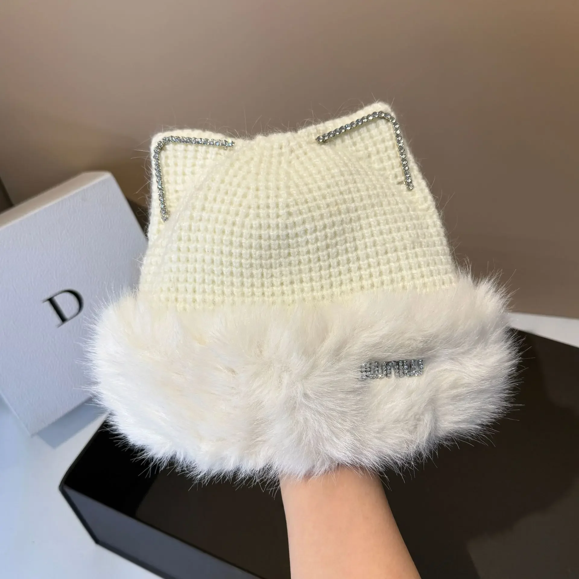 

Женская шапка из искусственного кроличьего меха с кошачьими ушками, милый зимний вязаный капот, роскошная мягкая шапка из норки, милая шапочка в корейском стиле