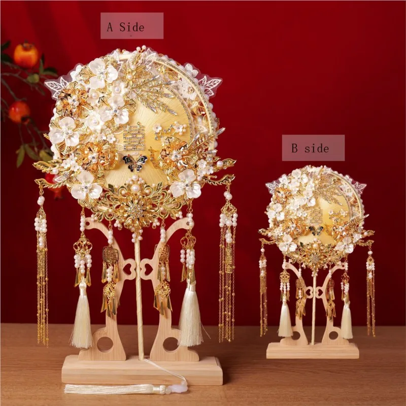 Luxury Silk Fan Wedding Gift Chinese Style Wedding Show Hanfu Wedding Decor Fan Handheld Face Covering Bridal Group Fan ZI687