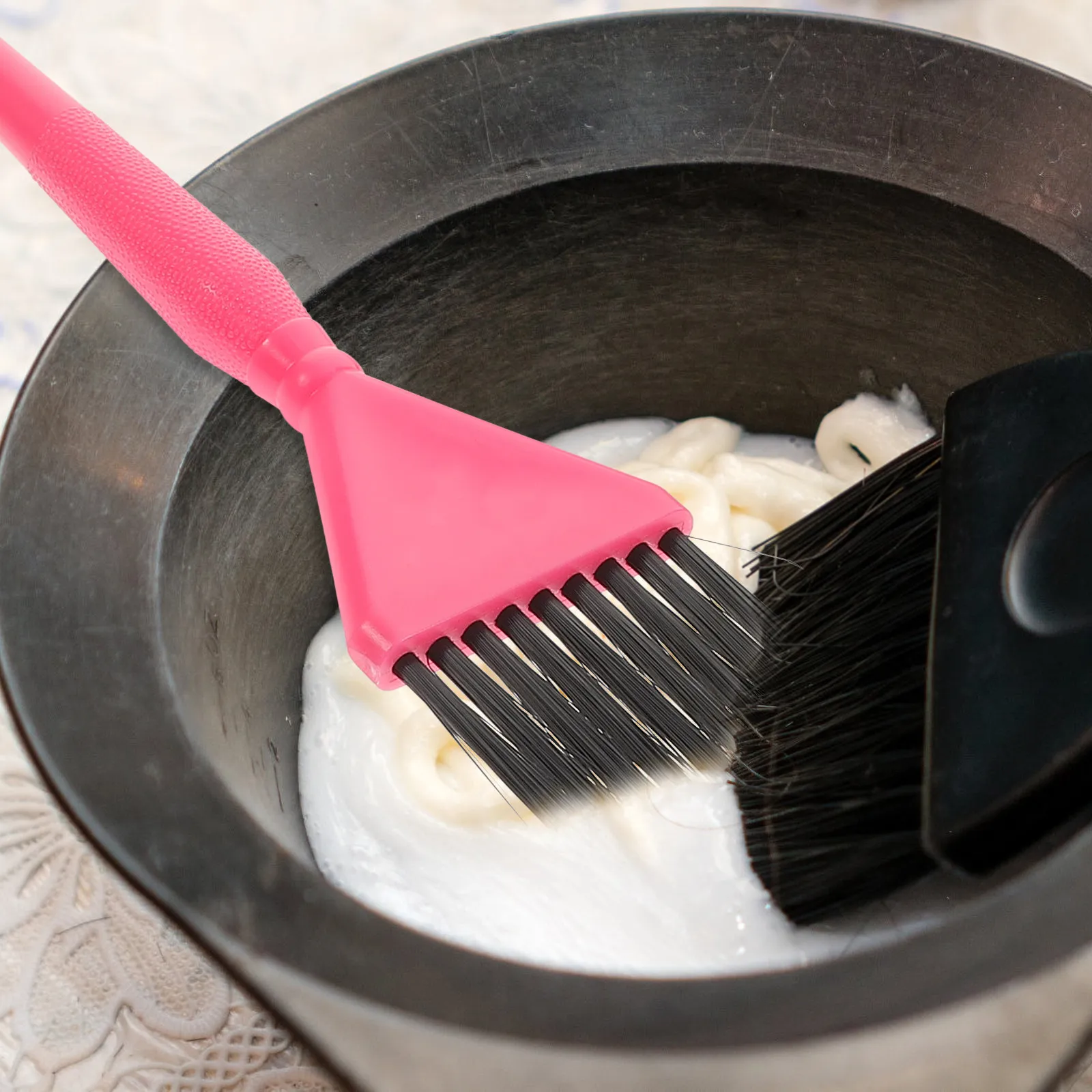 

3Pcs Hair Coloring Brush Premium Non Stick Bristles Even Spread Dye Brush for Professional Salon Use and Home