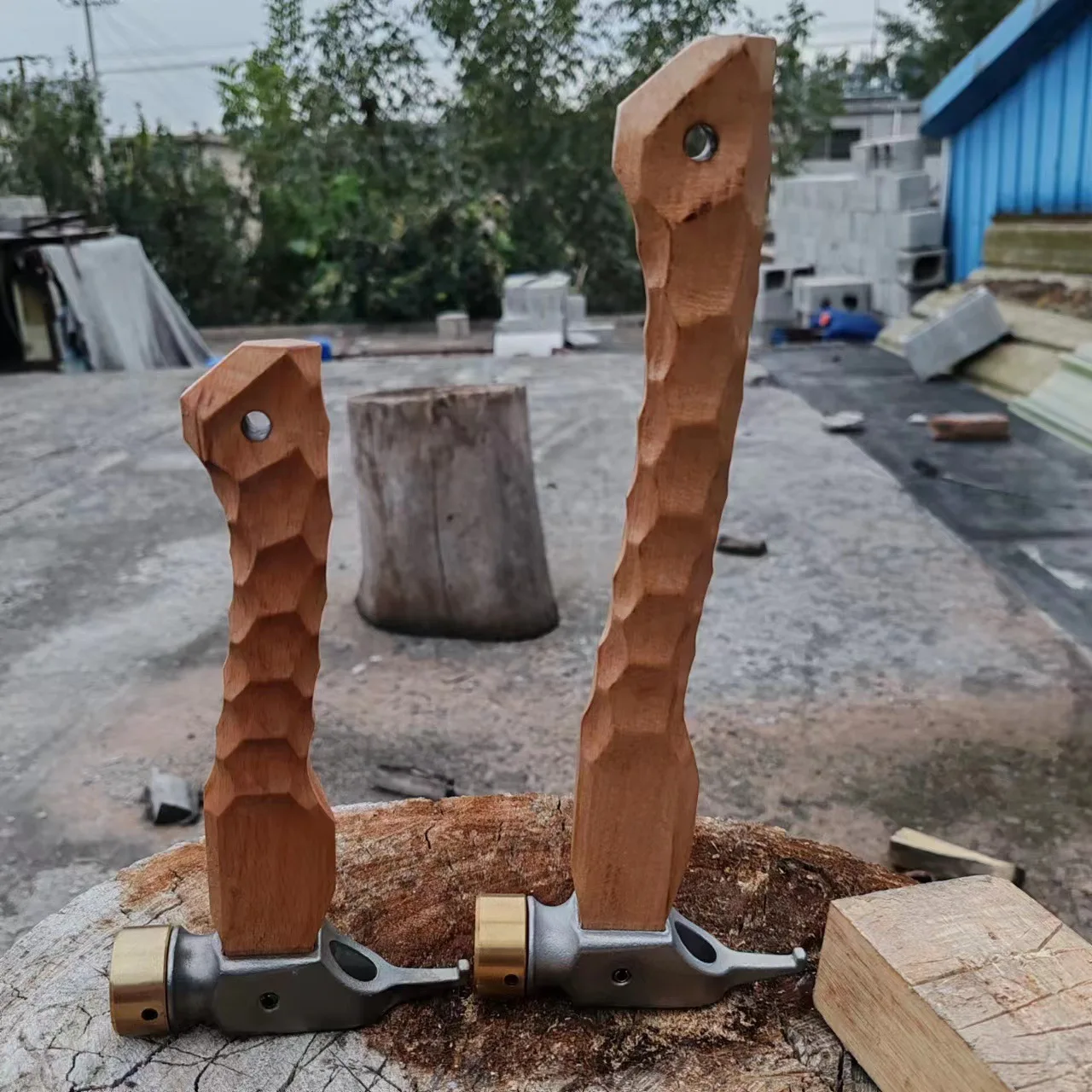 Estrattore per chiodi martello per tenda da tettoia multifunzionale da campeggio all'aperto 1PC