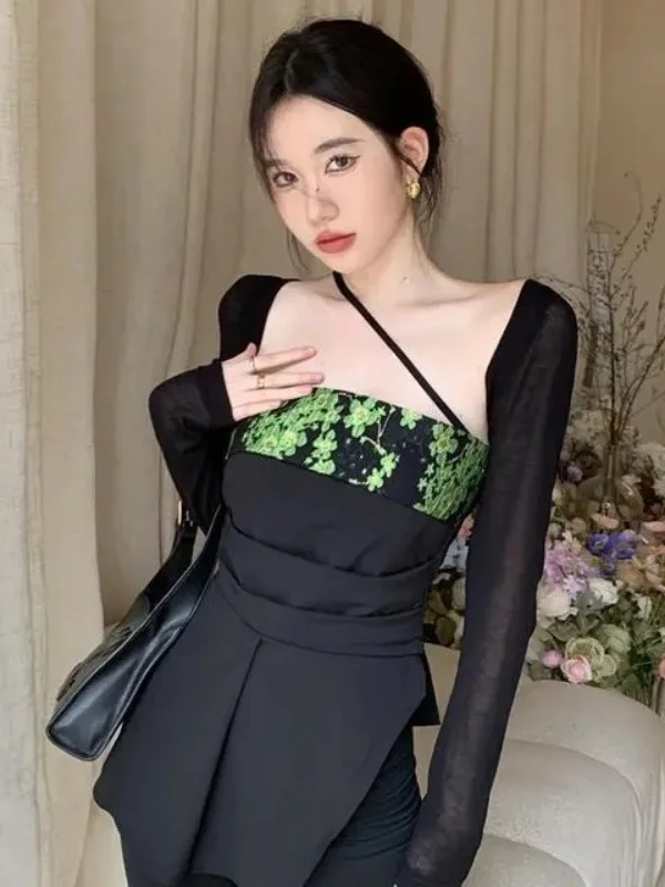 

Комплект в китайском стиле с цветочным принтом и пэчворком: летний укороченный топ без бретелек и верхняя одежда для женщин. Модный комплект.