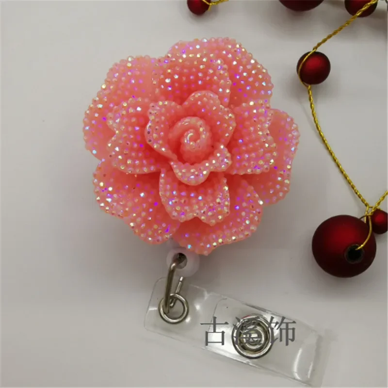 2020 New Design 1 Piece High Quality Retractable Pretty Rose Flowers Nurse Badge Reel Doctor Students ID Card Badge Holder