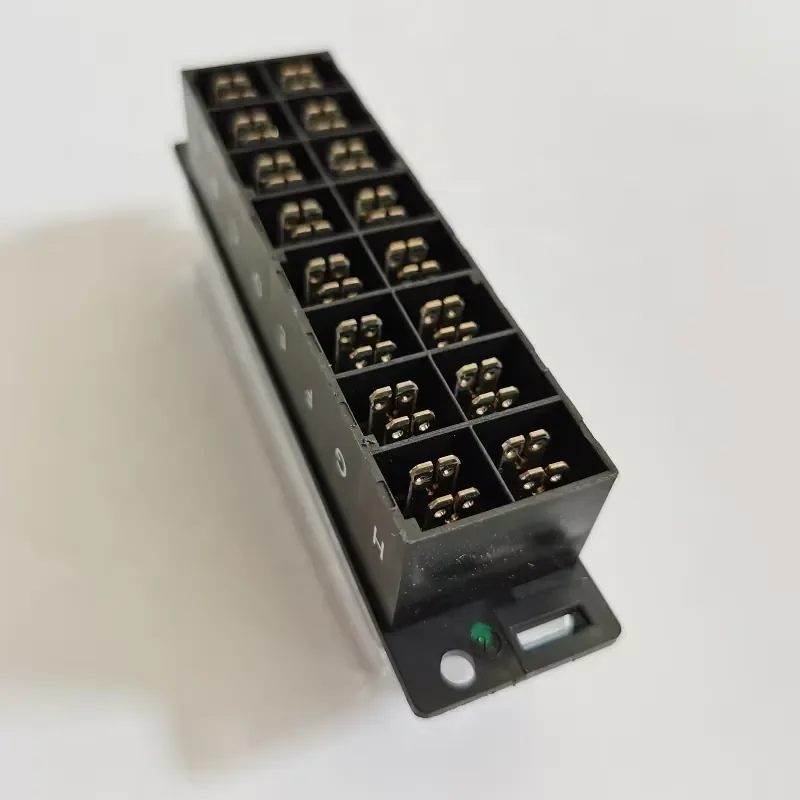 2026 Hot Item 921577.0016 Eight-way Fuse Box for KALMAR DCE 80-100/45E Container Reach Stacker Parts and Accessories