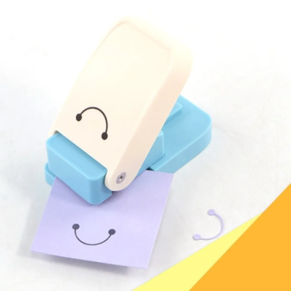 Creative Design Hole Punch Tool Zinc Alloy Blade for DIY Craft Embossing Tool Multi-functional Hole Puncher Keychain Accessory