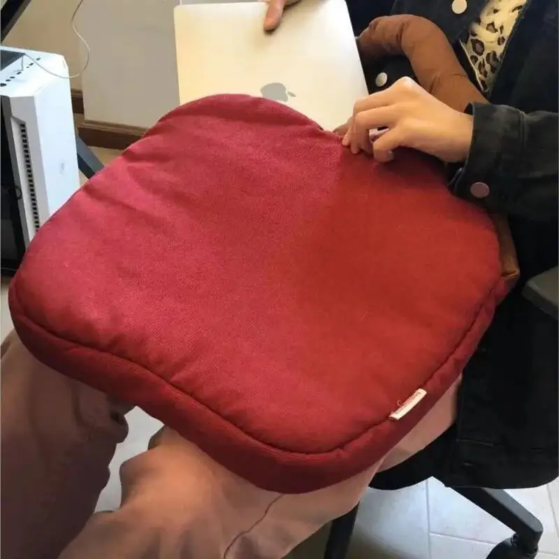 Bloom Red Apple Shape Handbag Women Large Capacity Minimalist Shoulder Bags Ladies Fun Personality Creative Underarm Bag 2025