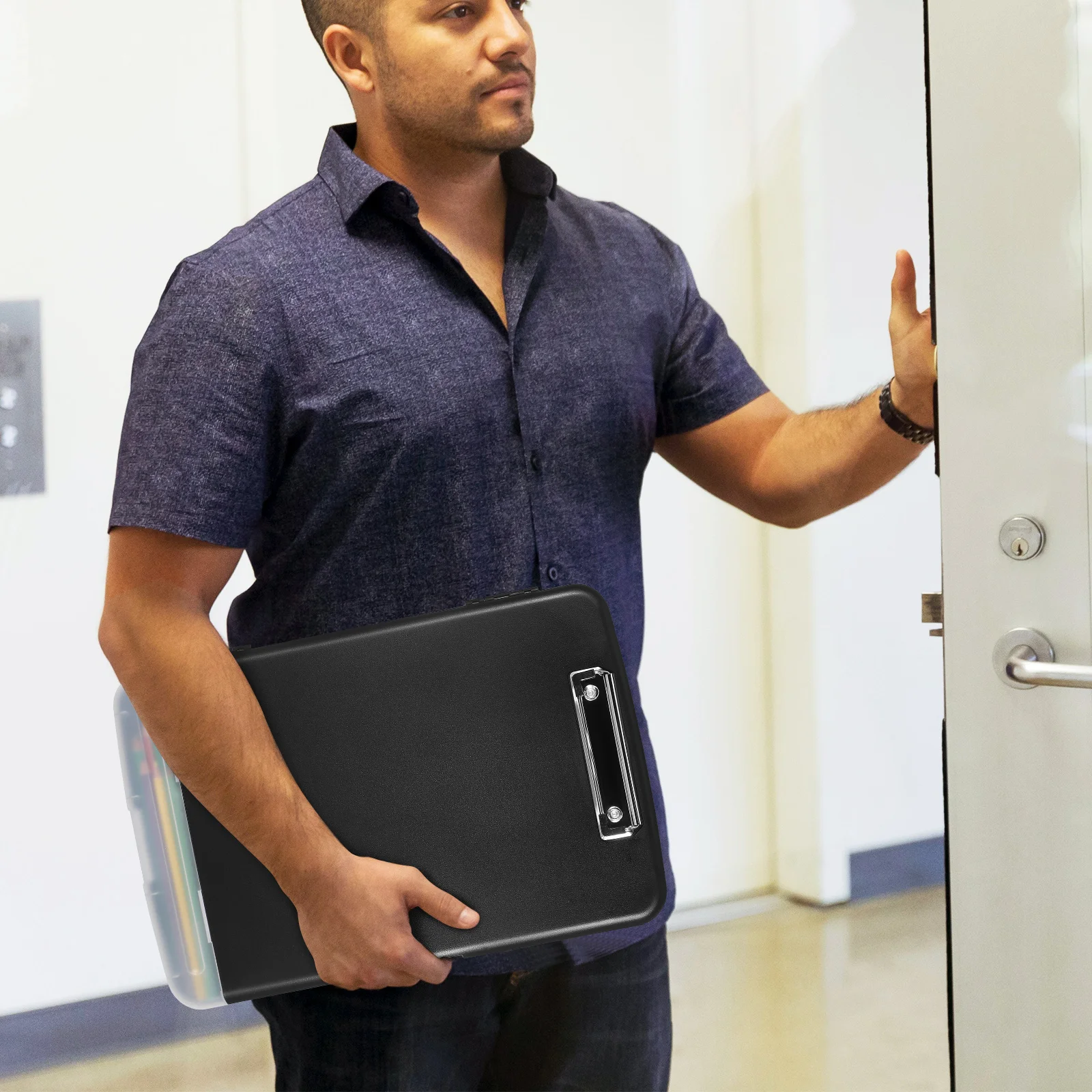 

A4 Document Box 360x250x30mm PP Large Capacity Nurse Clipboard Portable Clipboard Binder Storage Organizer Black F01