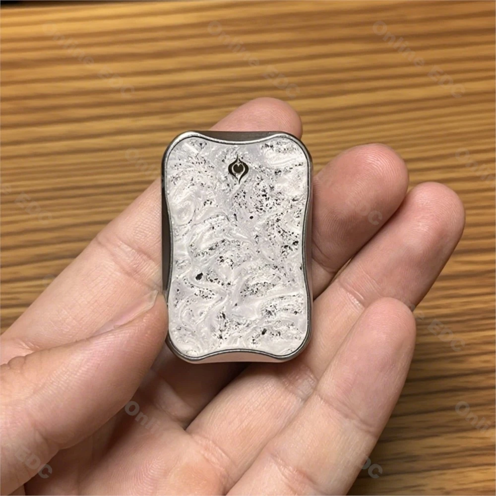 

Б/у EDC Toys Павлин EDC Quicksand Тонкий Нержавеющая сталь Необмежена кількість Непоседа Push Слайдер Настольные игрушки Игрушка для снятия стресса Взрослые