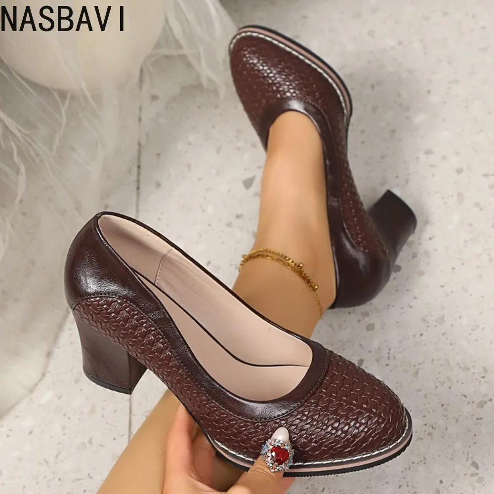 

Fashion New Brown Coarse Heel Waterproof Slip-on Platform Round Head Women's Shoes Mary Janes Office OL Work Women's Pumps 2026