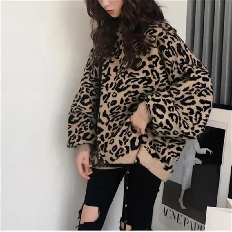 

Retro Loose Lazy Wind Women's Sweater Leopard Print Round Neck Pullover 2025 Autumn and Winter