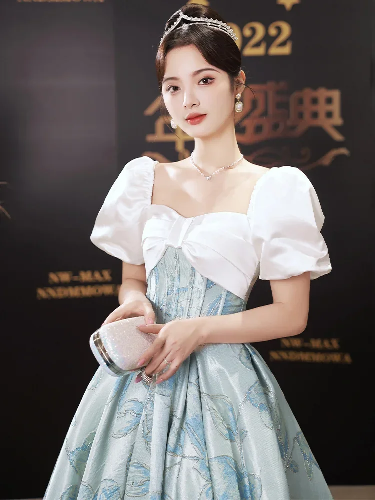 2025 Abito da sera blu Colletto quadrato francese Maniche a sbuffo Abiti da festa di compleanno in raso stampato vintage Abito da ballo a-line Caldo