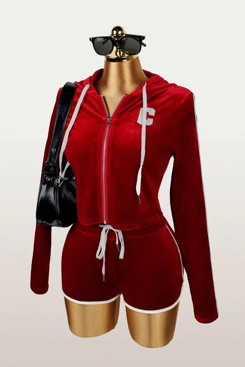 

Женский спортивный костюм, бархатный комплект из 2 предметов, куртки с капюшоном и длинными рукавами и вышивкой букв, укороченный топ + шорты, повседневные спортивные костюмы