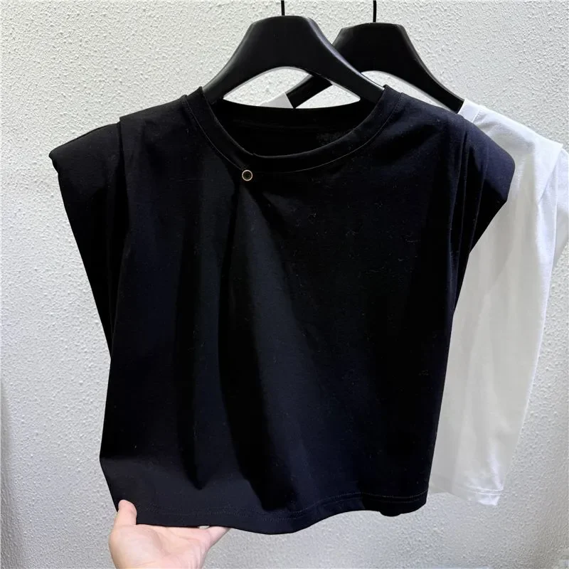 Women's Black And White Sleeveless Crop Top Round Neck With Metal Button Detail Slim Fit Basic Summer Tank Top