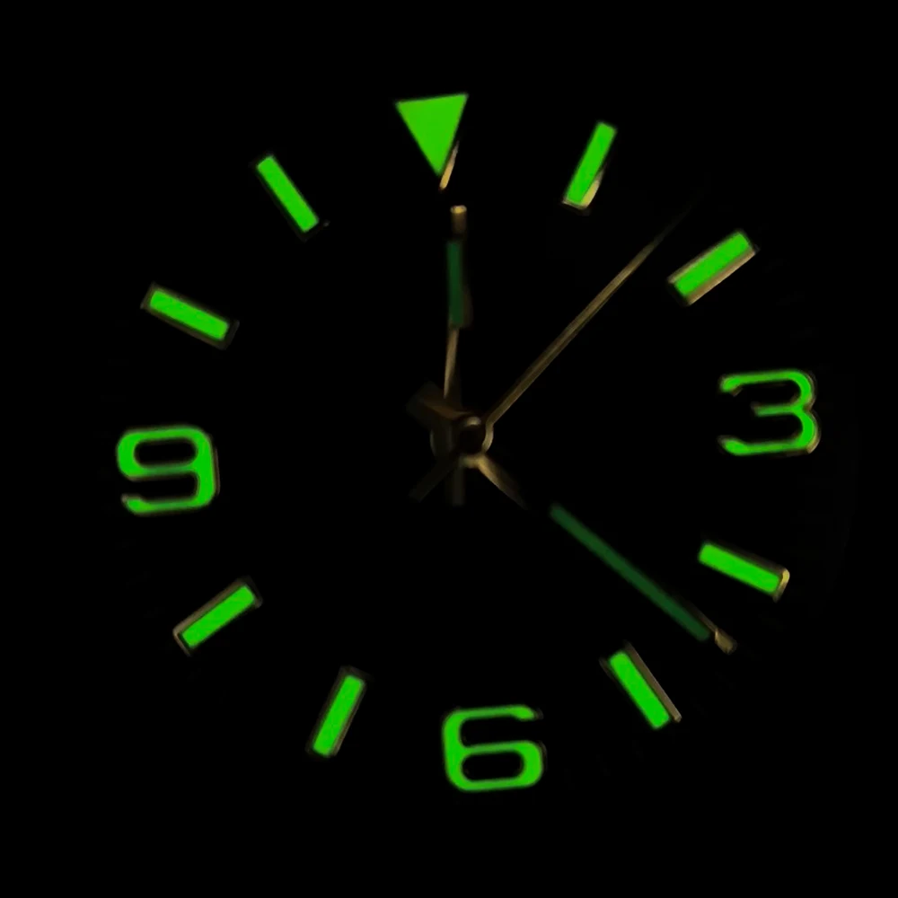 Personalized DIY LOGO 28.5mm NH35 luminous dial high quality men's watch accessories suitable for NH35 movement