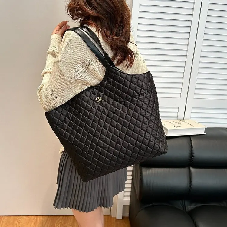 

Осень 2024, 2308, новая сумка на плечо, тканевая сумка с магнитной пряжкой и ромбом, универсальная женская сумка, большая сумка среднего размера