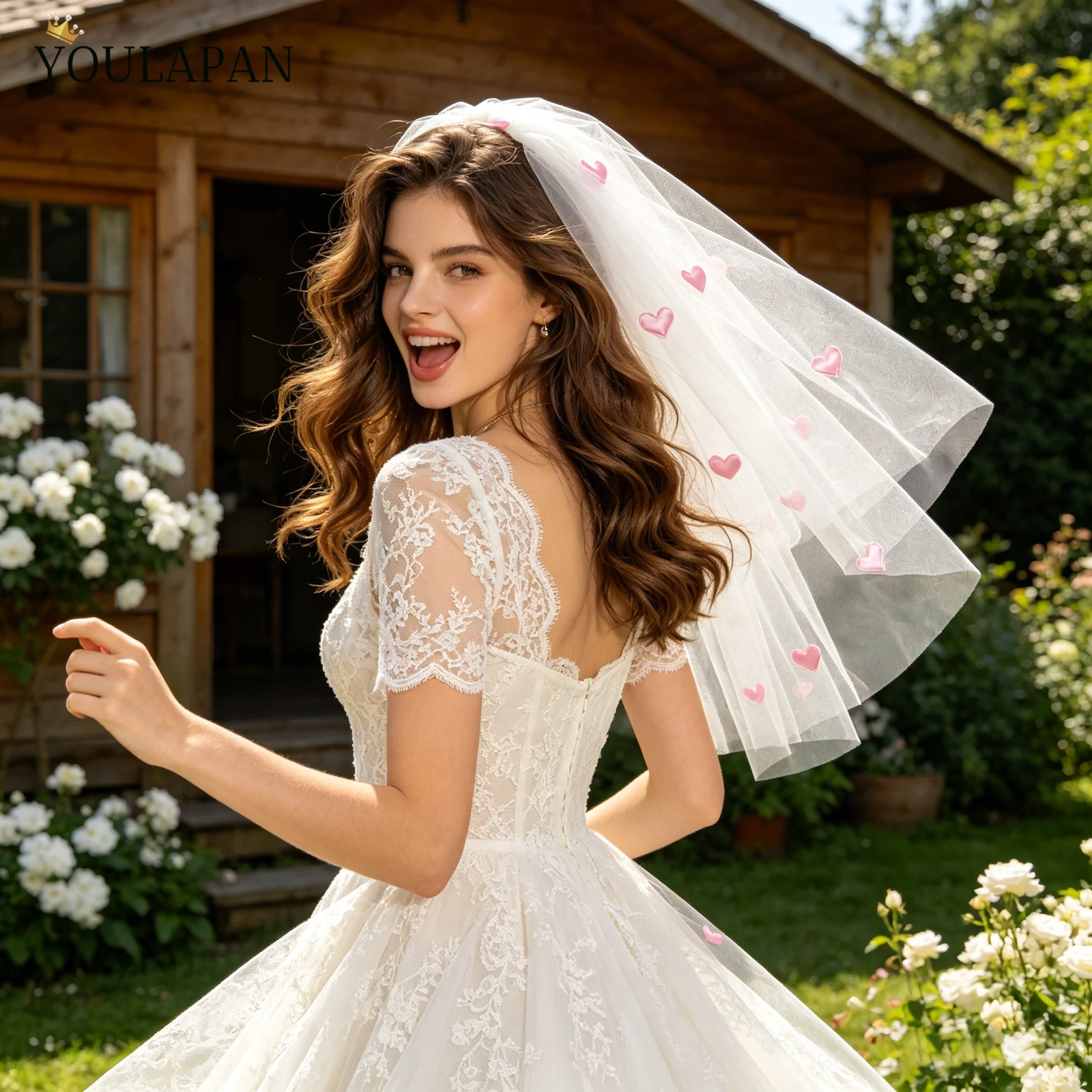 topqueen-acessorio-de-noiva-v271-veu-curto-fofo-de-voile-com-coracoes-3d-pequenos-60cm-de-comprimento-camada-Unica-branco-leitoso-estilo-lolita