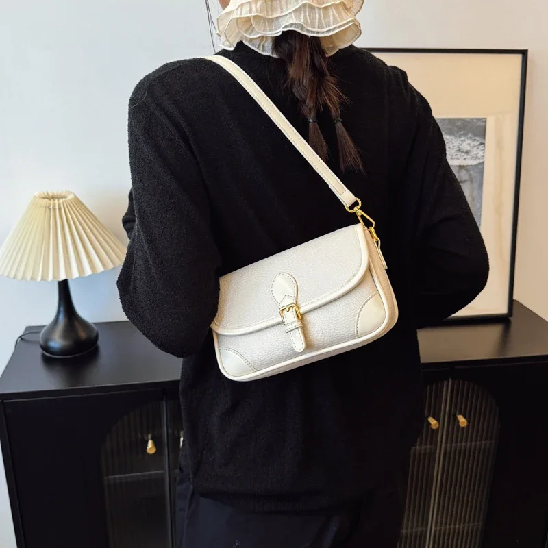 

Elegant women's chain shoulder bag, fashionable women's crossbody bag, with adjustable and detachable shoulder straps